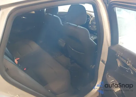 2018 Chevrolet Malibu 1Ls z USA, uszkodzony, nr VIN 1G1ZB5ST0JF104176